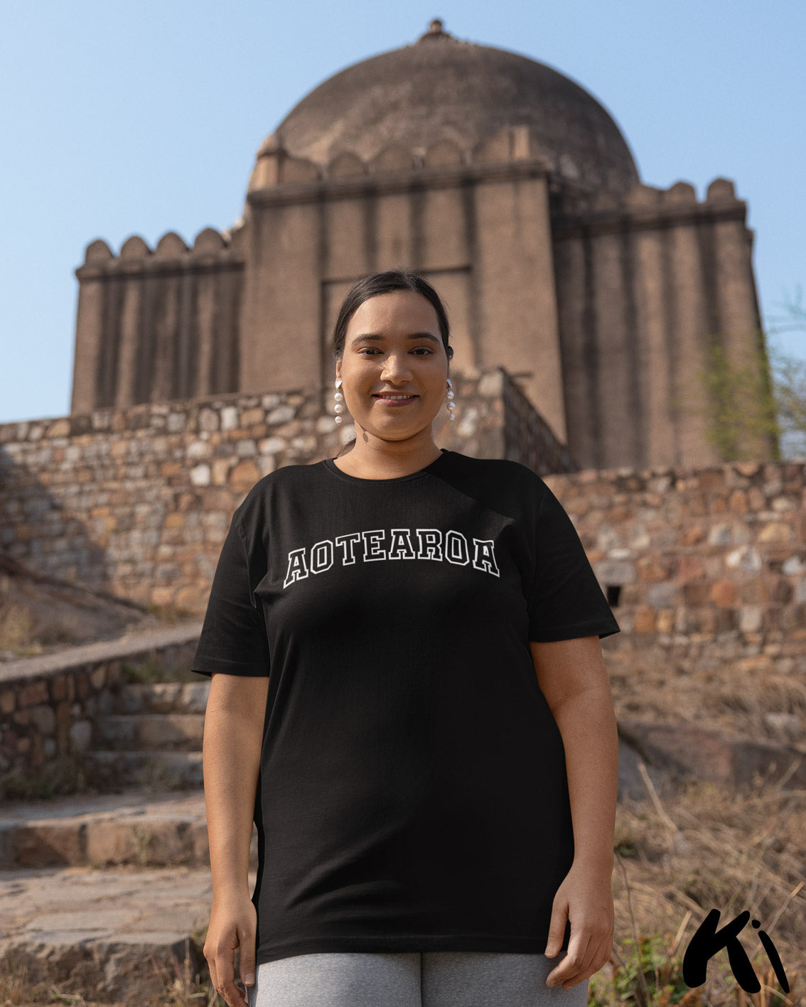 AOTEAROA Arched Text Shirt